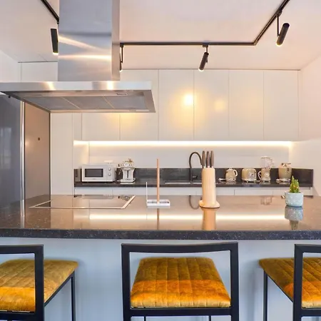 The - Serviced Apartahotel