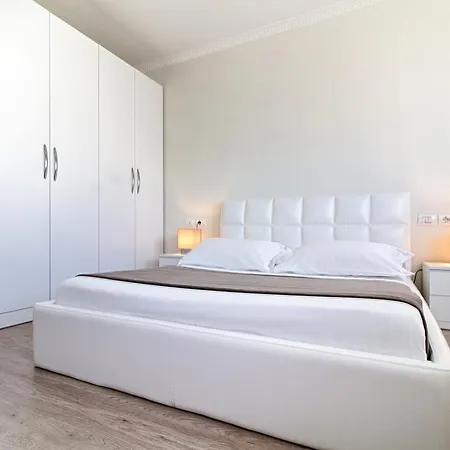 Apart-hotel The Serviced