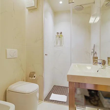 The - Serviced Apartmanhotel Tirana