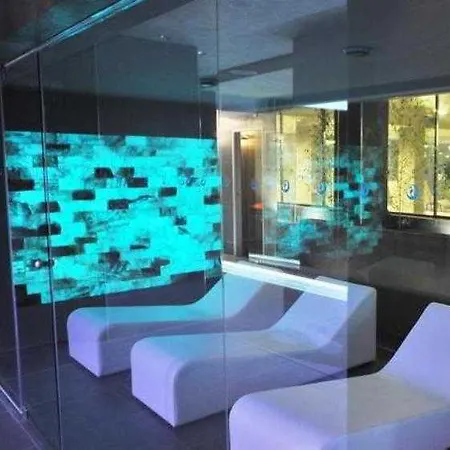 Apart-hotel The Serviced 4*