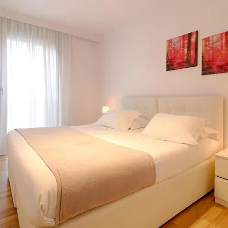 Aparthotel The Serviced 4*