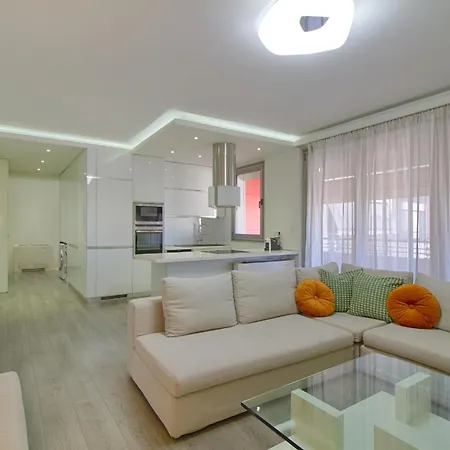 Aparthotel The Serviced 4*