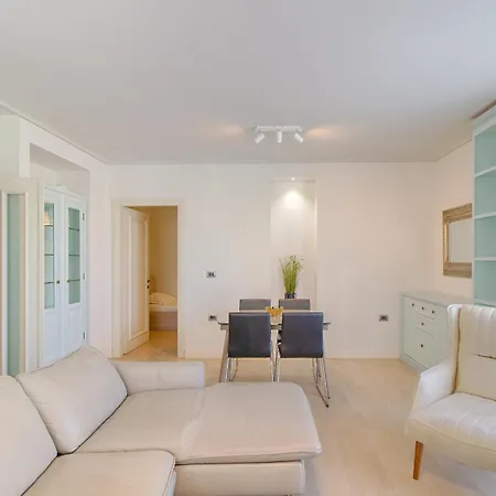 Aparthotel The Serviced