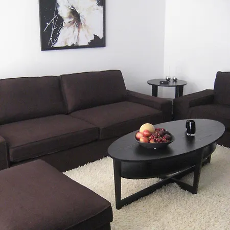 The - Serviced Hotel apartamentowy Tirana