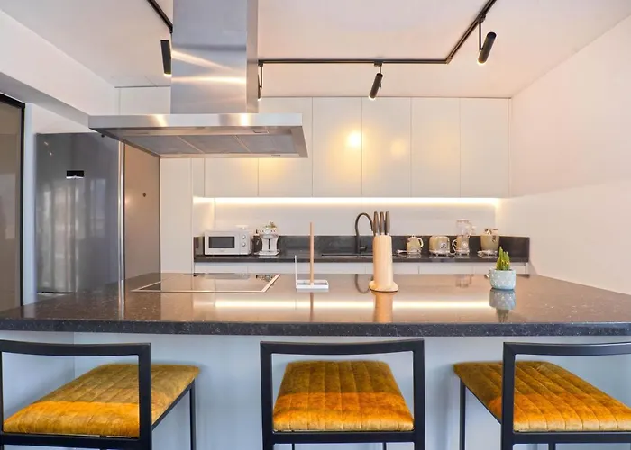 The - Serviced Aparthotel